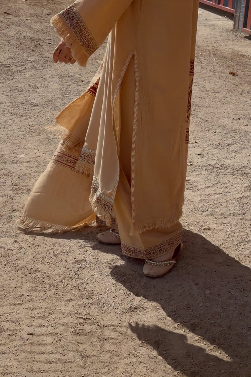 SANDSTONE HAYAL