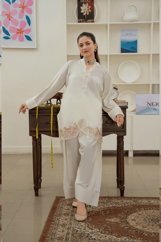 NOOREAZAL – Ivory Pearl (RTW002011)