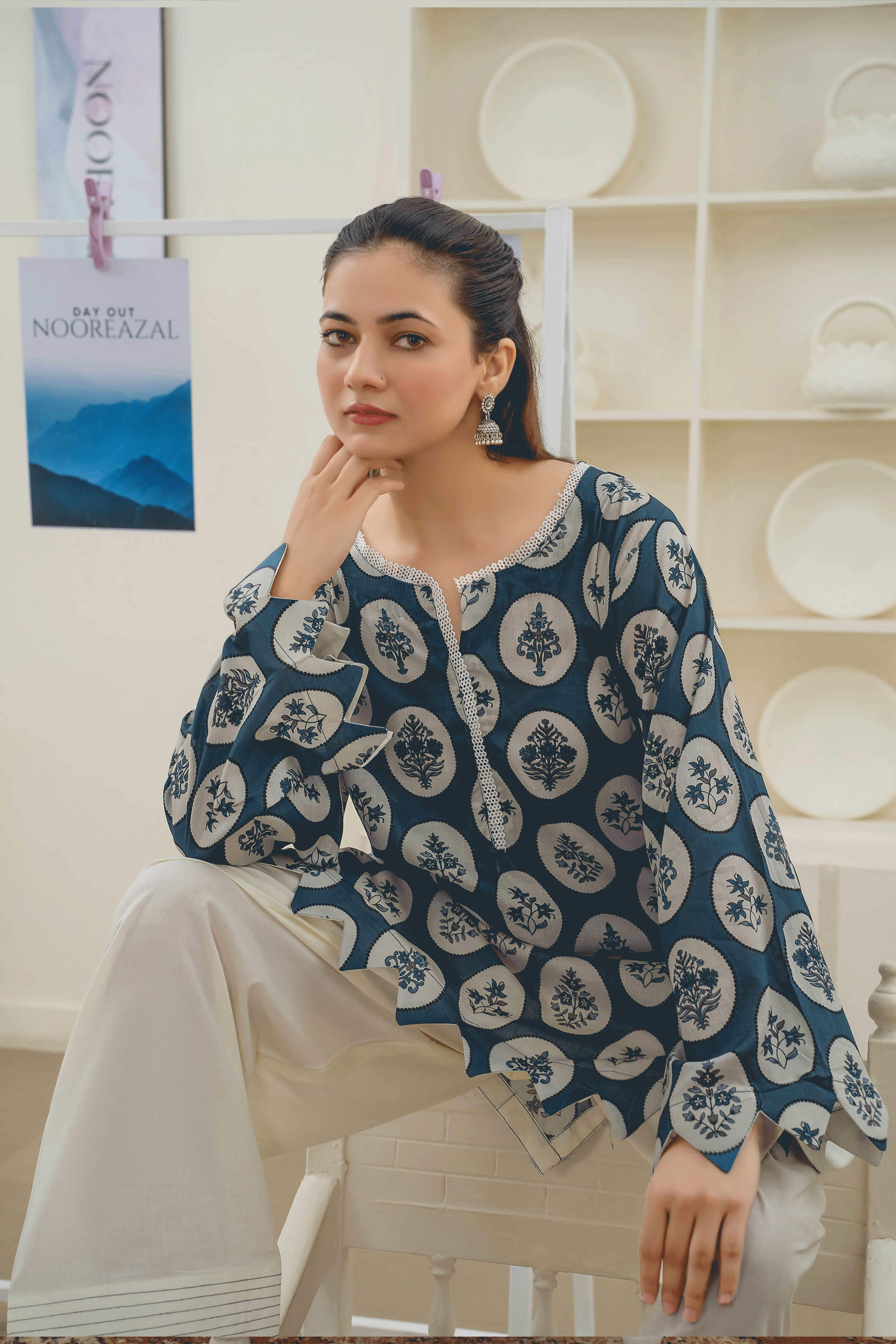 NOOREAZAL – Blue Mosaic (RTW002010)