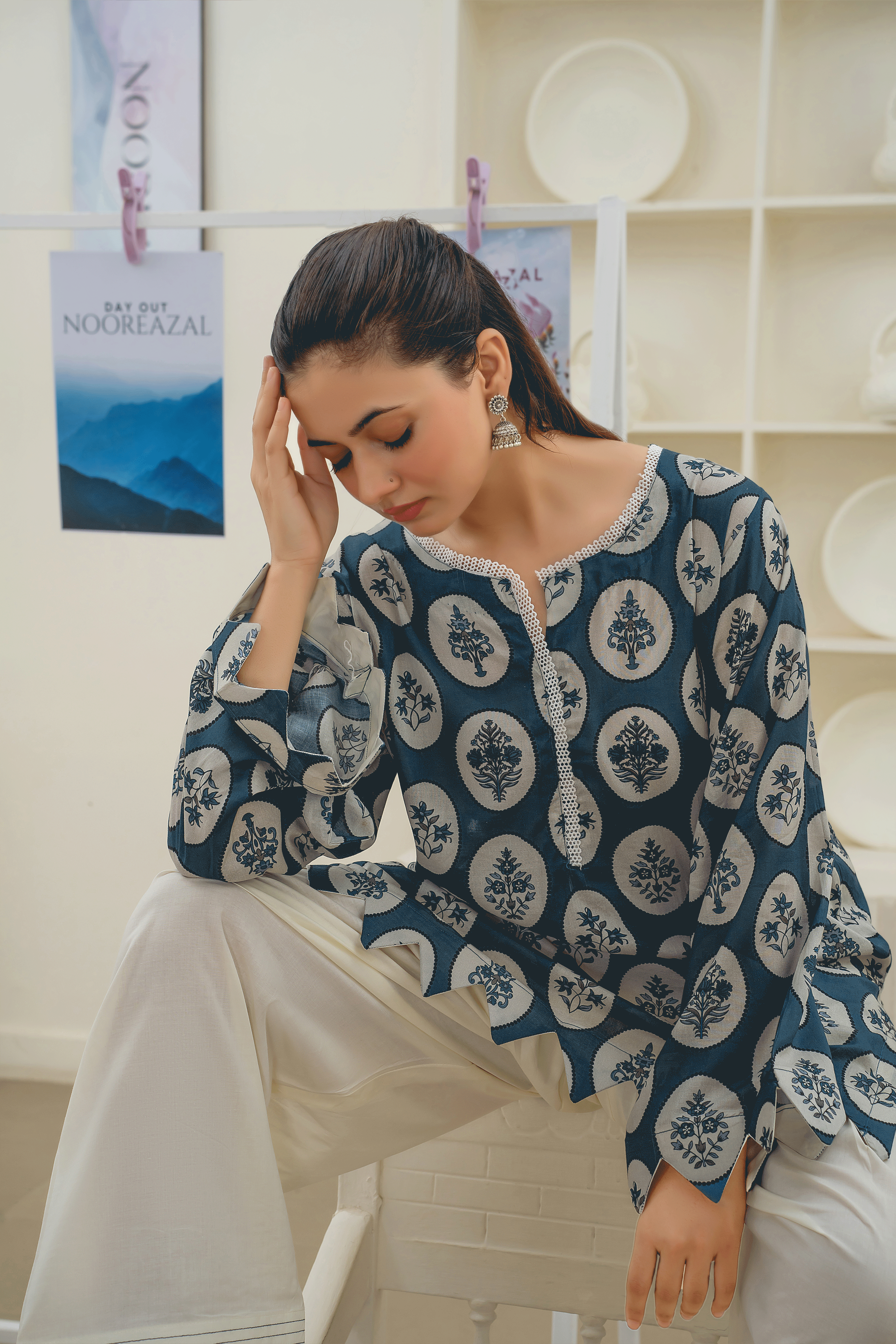 NOOREAZAL – Blue Mosaic (RTW002010)