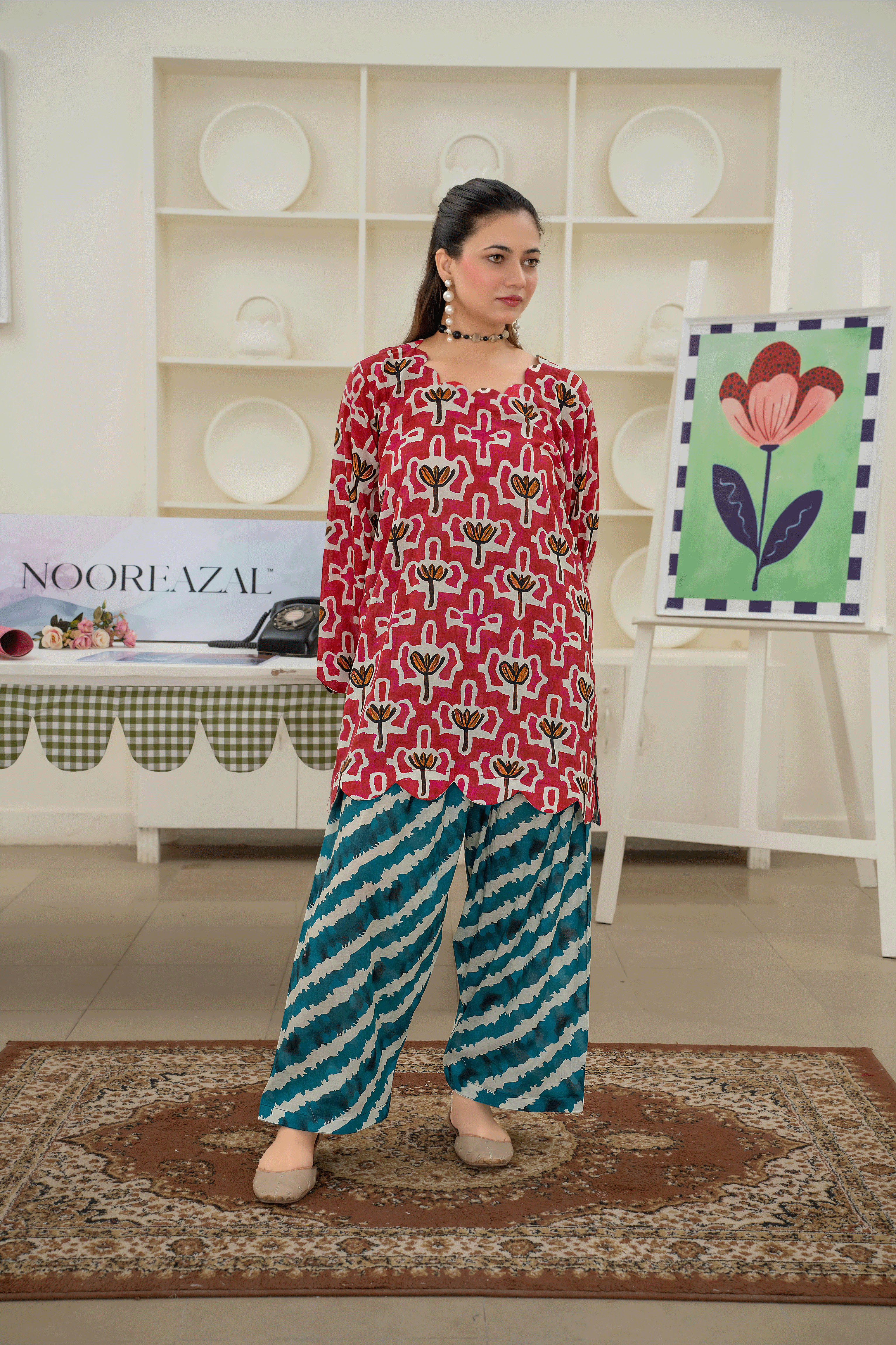 NOOREAZAL – Poppy Crimson (RTW00209)