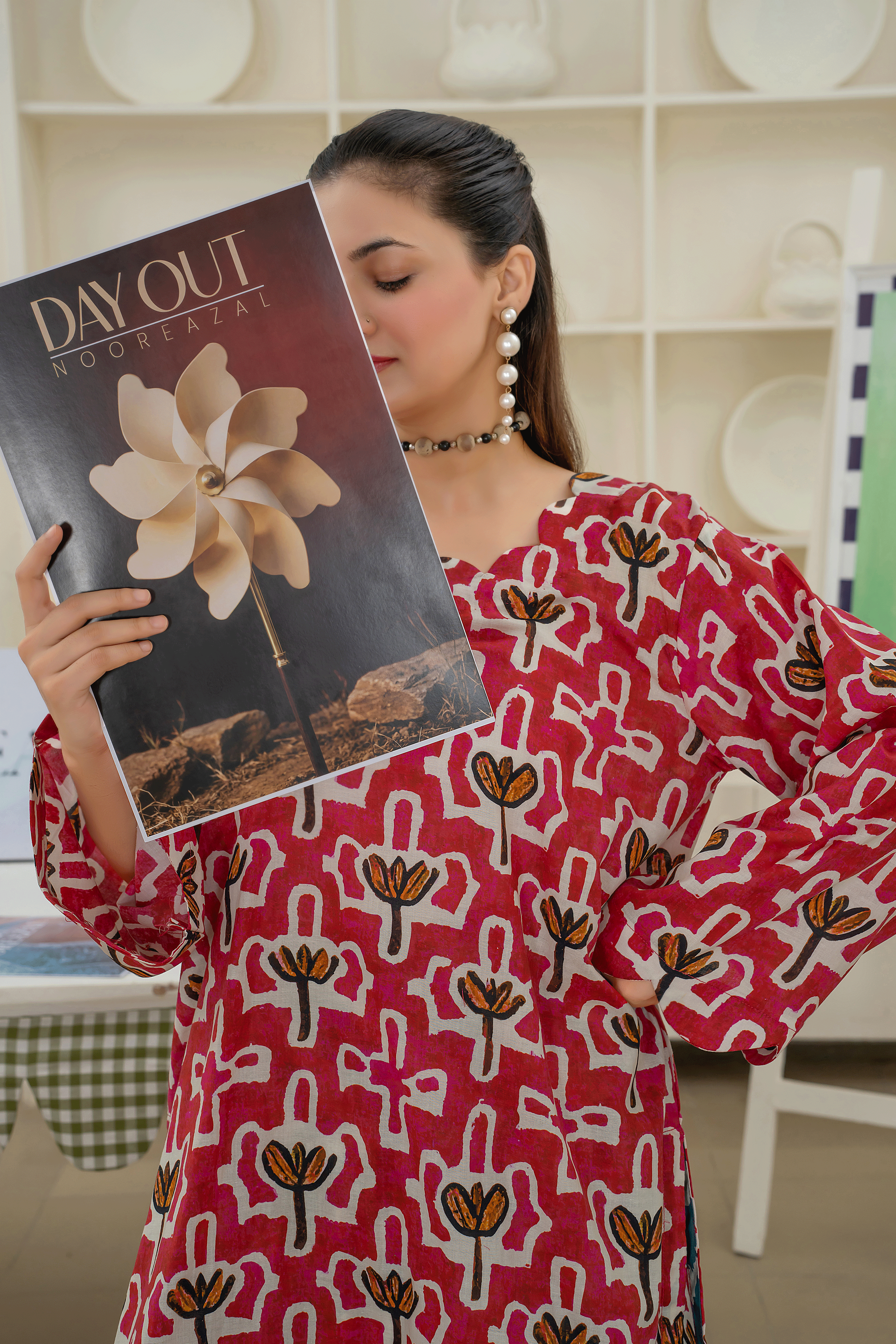 NOOREAZAL – Poppy Crimson (RTW00209)
